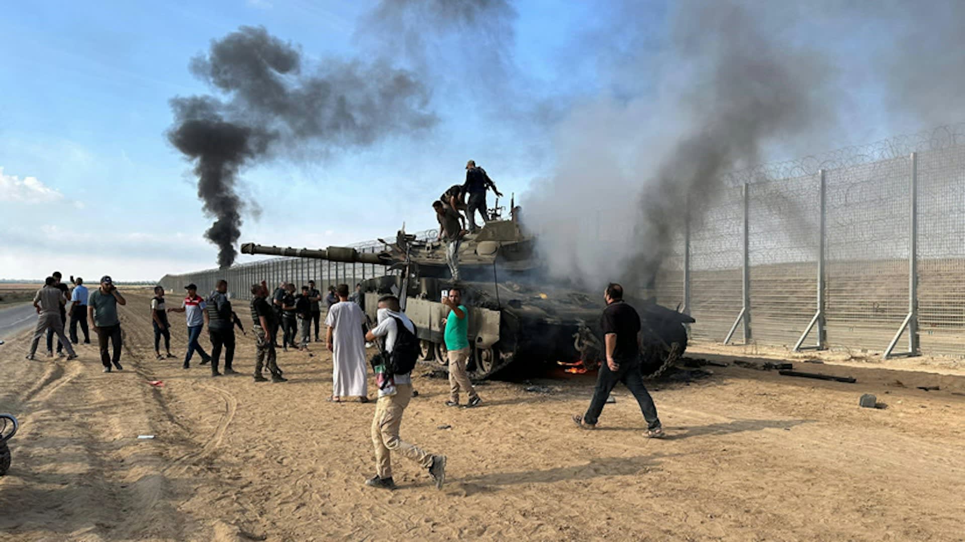 Los demócratas acusan a X de beneficiarse de la propaganda de Hamas