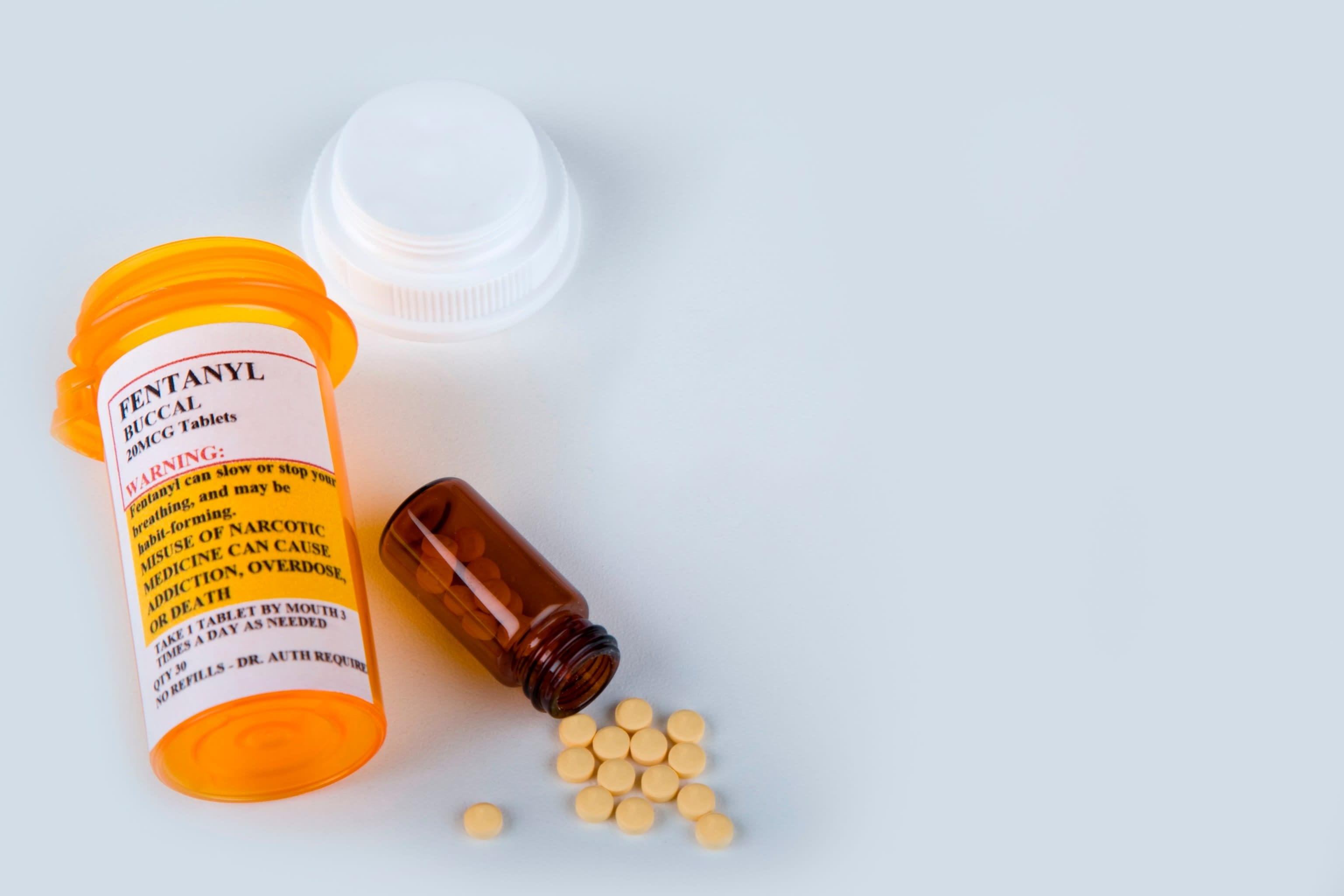 Redes Sociales: El Peligro de las Pastillas Falsas