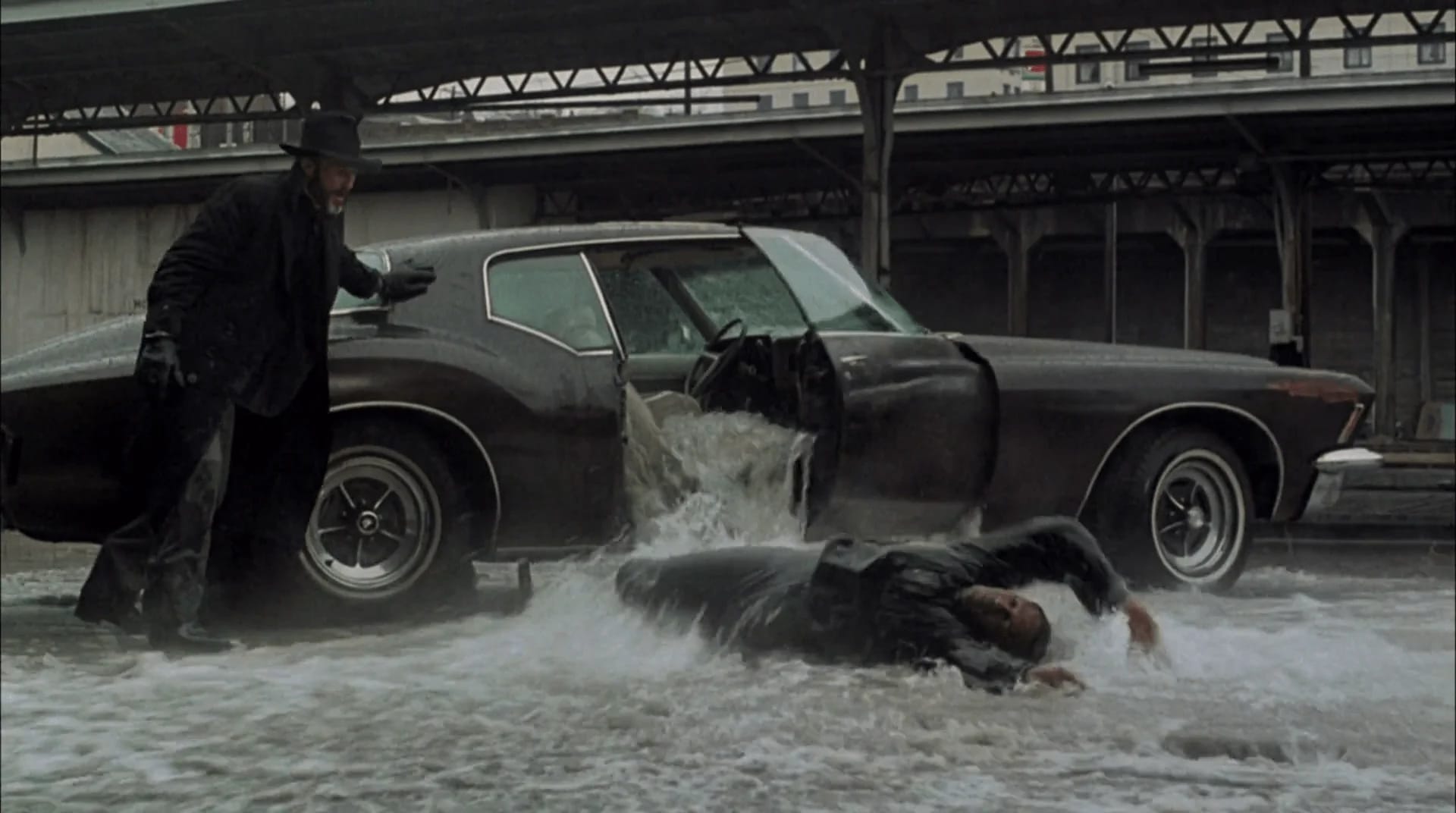 Uber lanza campaña emotiva: amor en los suburbios antes del viaje