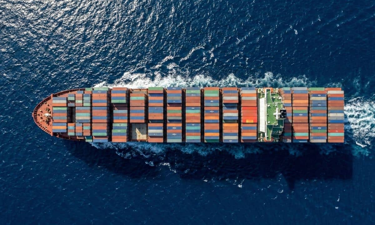 Navegación global se desvía por crisis en Mar Rojo