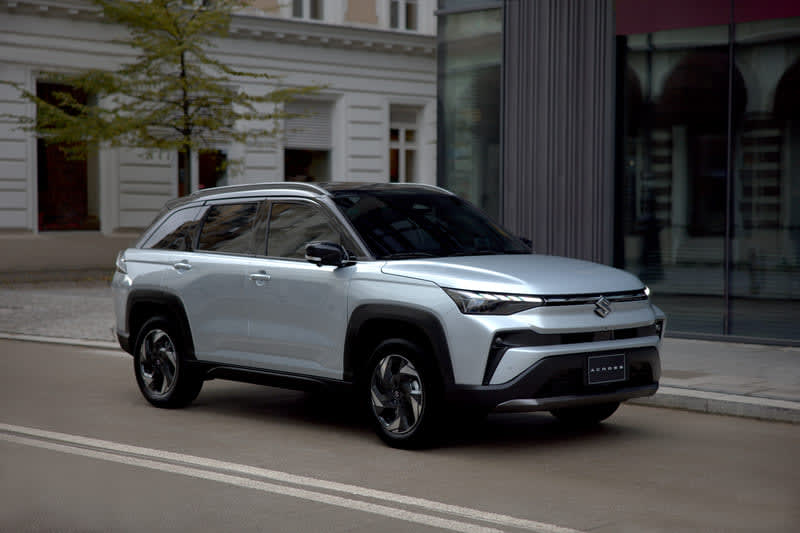 Suzuki Across Hybrid en Chile: la estrategia de marca detrás de la electrificación accesible