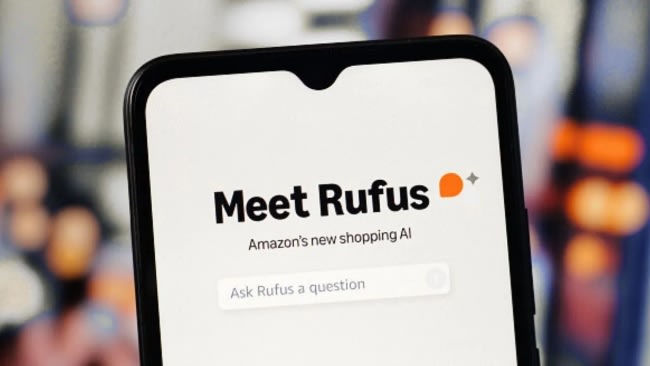 Amazon lleva la publicidad de pago por clic a Rufus y redefine el retail media conversacional
