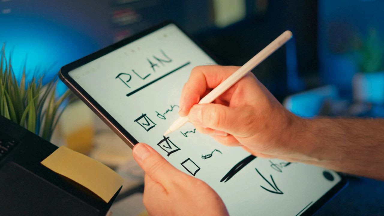 Project checklist template with tasks, owners, deadlines, and status