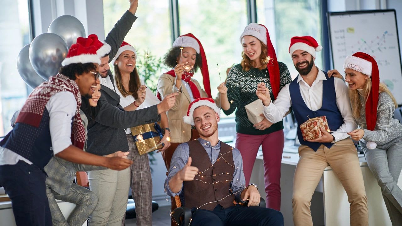 Overtime and holiday pay in the same week: the complete 2026 guide