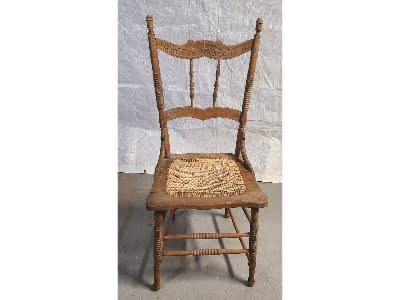 Chaise antique