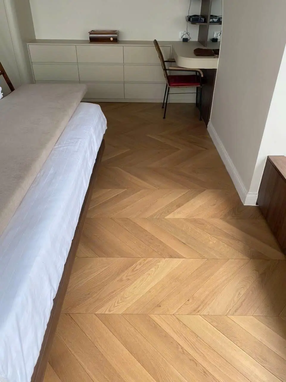 Thưởng thức sự sang trọng và tinh tế với sàn gỗ Sồi