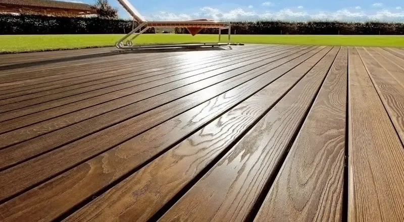 Sàn gỗ biến tính: Sự lựa chọn thông minh cho sân thượng và hệ thống decking Sàn gỗ biến tính: Sự lựa chọn thông minh cho sân thượng và hệ thống decking