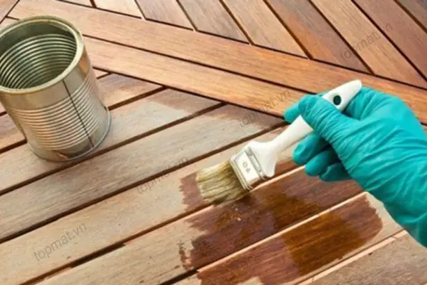 Dầu lau gỗ tự nhiên: Bảo dưỡng lâu dài cho sàn gỗ