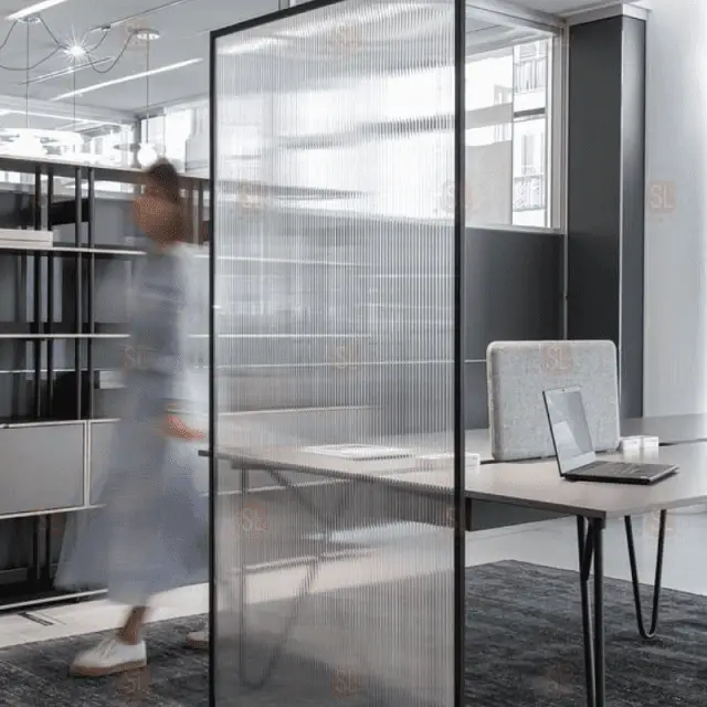 Kính Nhựa Polycarbonate: Ứng Dụng, Ưu Điểm Hướng Dẫn Sử Dụng Kính Nhựa Polycarbonate: Ứng Dụng, Ưu Điểm Hướng Dẫn Sử Dụng