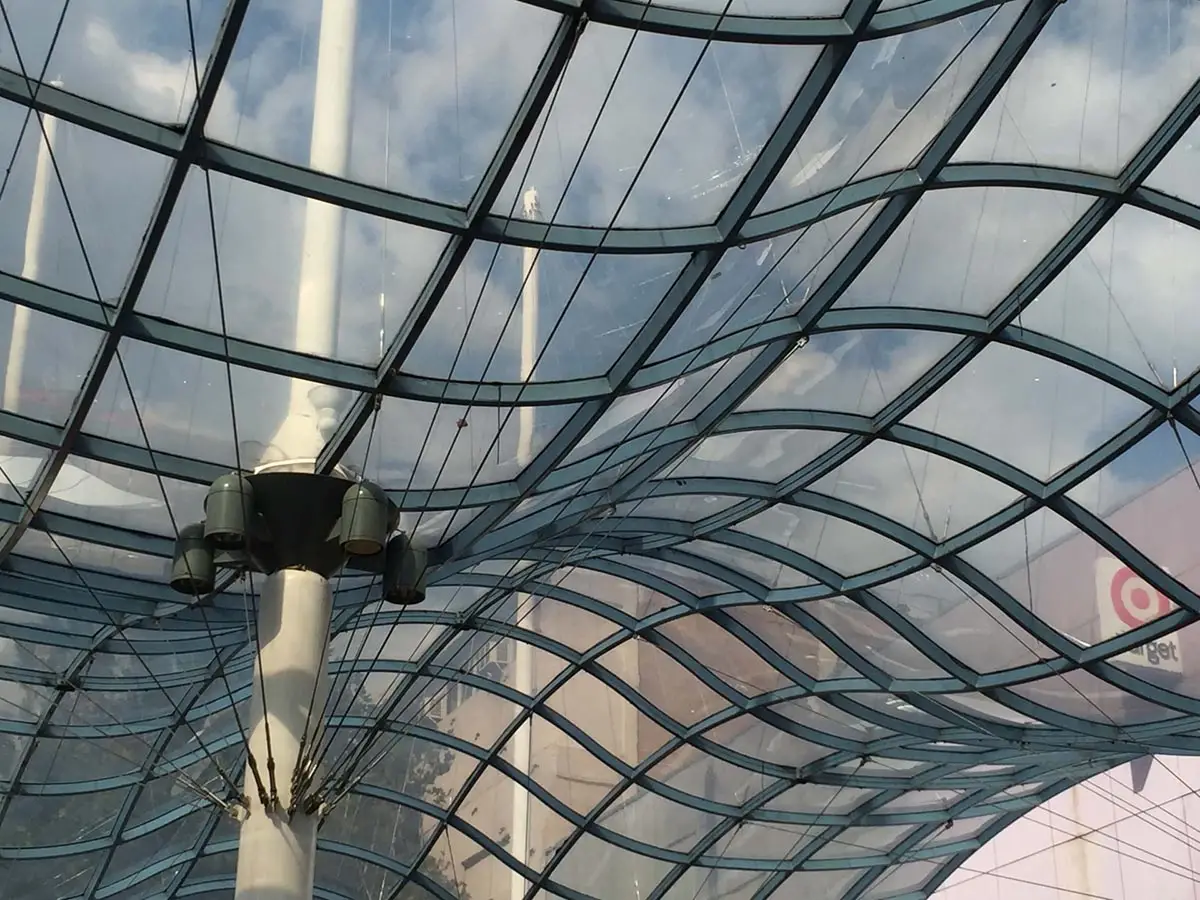 Kính Nhựa Polycarbonate: Ứng Dụng, Ưu Điểm Hướng Dẫn Sử Dụng Kính Nhựa Polycarbonate: Ứng Dụng, Ưu Điểm Hướng Dẫn Sử Dụng