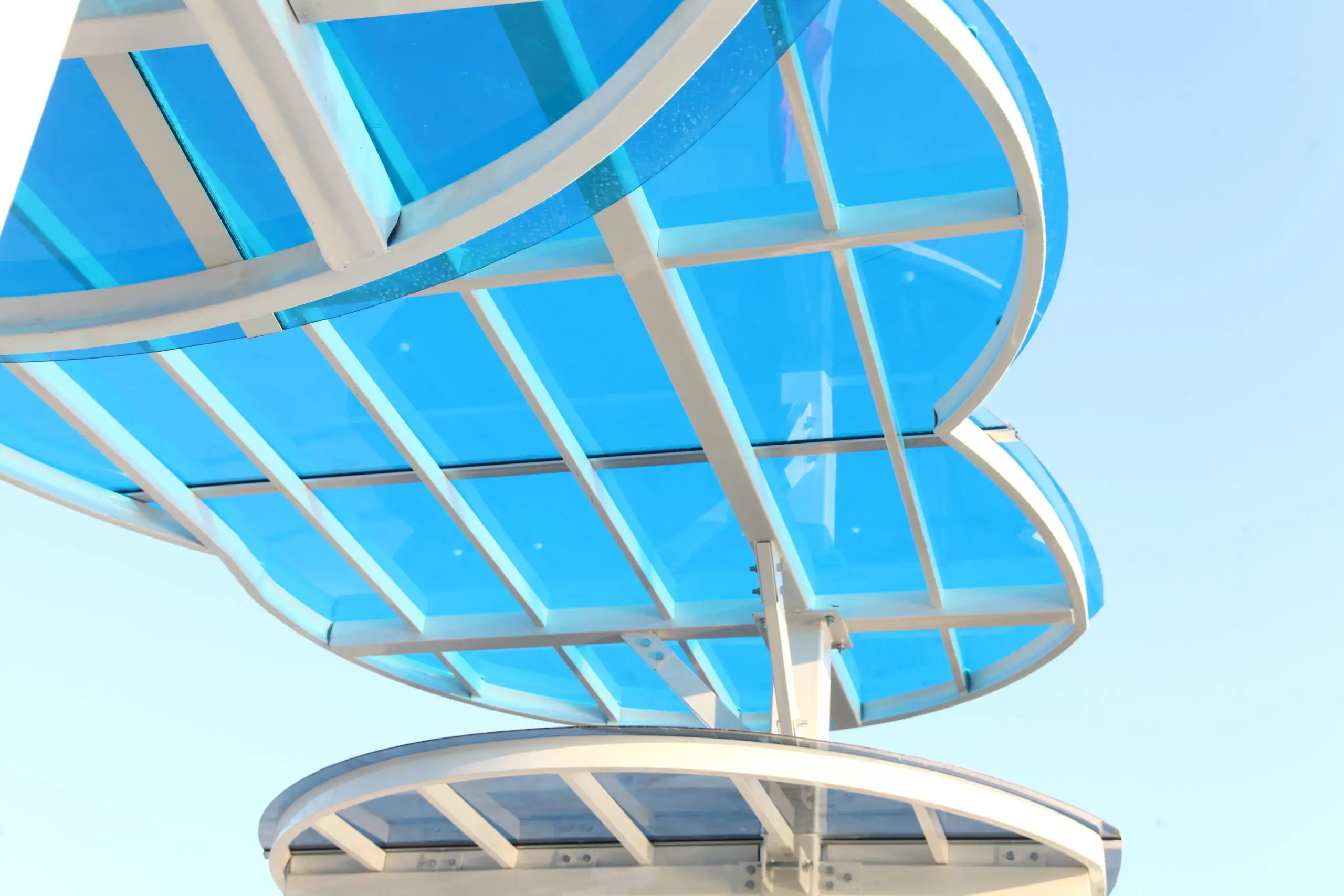 Kính Nhựa Polycarbonate: Ứng Dụng, Ưu Điểm Hướng Dẫn Sử Dụng Kính Nhựa Polycarbonate: Ứng Dụng, Ưu Điểm Hướng Dẫn Sử Dụng