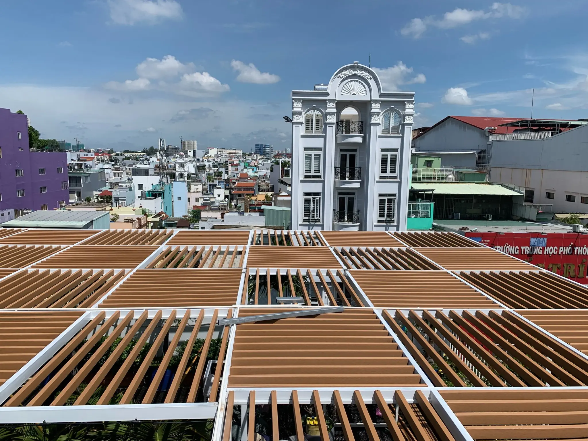 Lam chắn nắng gỗ nhựa