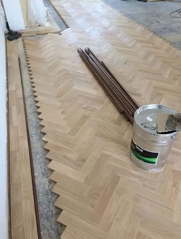 Thi công sàn gỗ xương cá: Tạo điểm nhấn sang trọng cho không gian sống