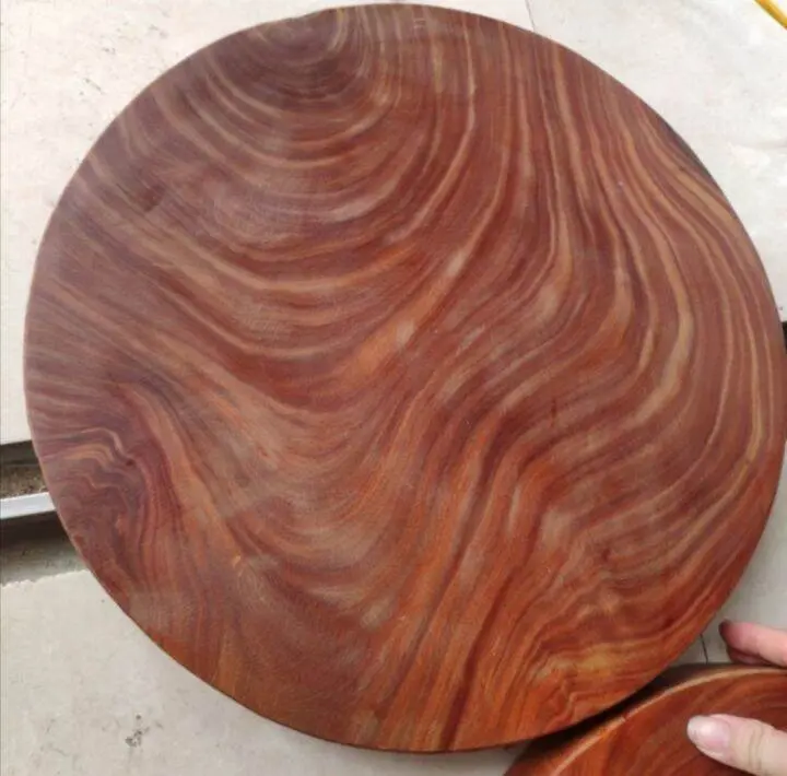 Thớt gỗ teak nguyên khối - Một lựa chọn tuyệt vời cho căn bếp của bạn