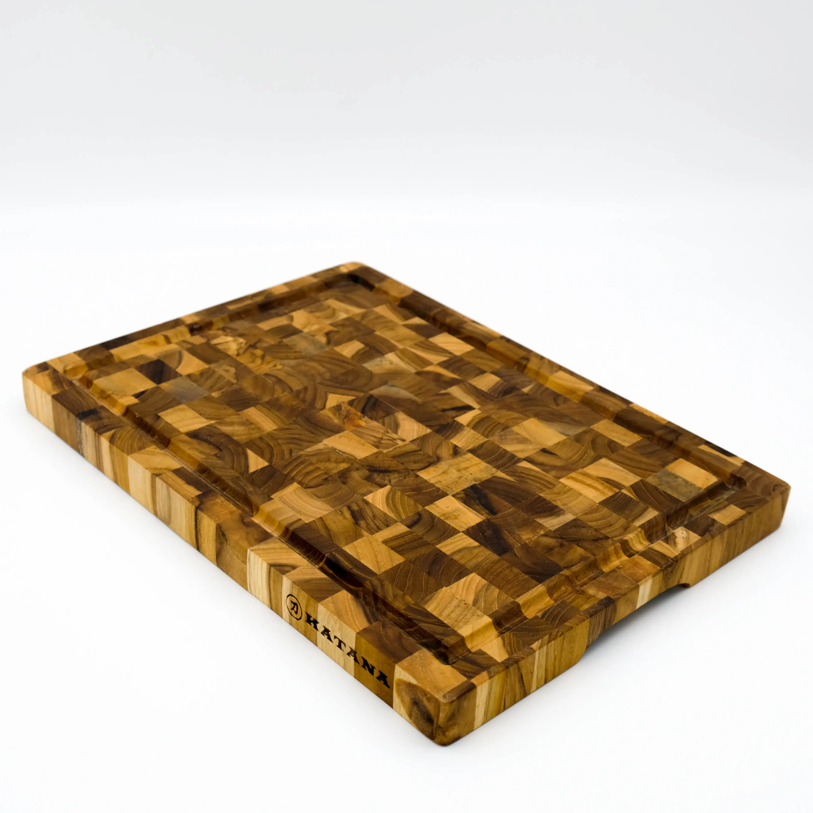 Thớt gỗ Teak? Đánh giá chất lượng và lợi ích sử dụng