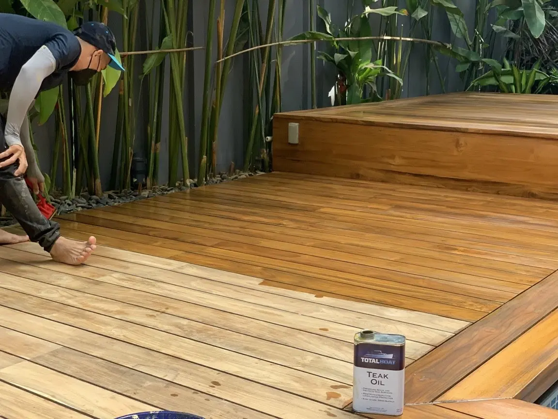 Sàn gỗ Teak chống tác động của hóa chất Sàn gỗ Teak chống tác động của hóa chất