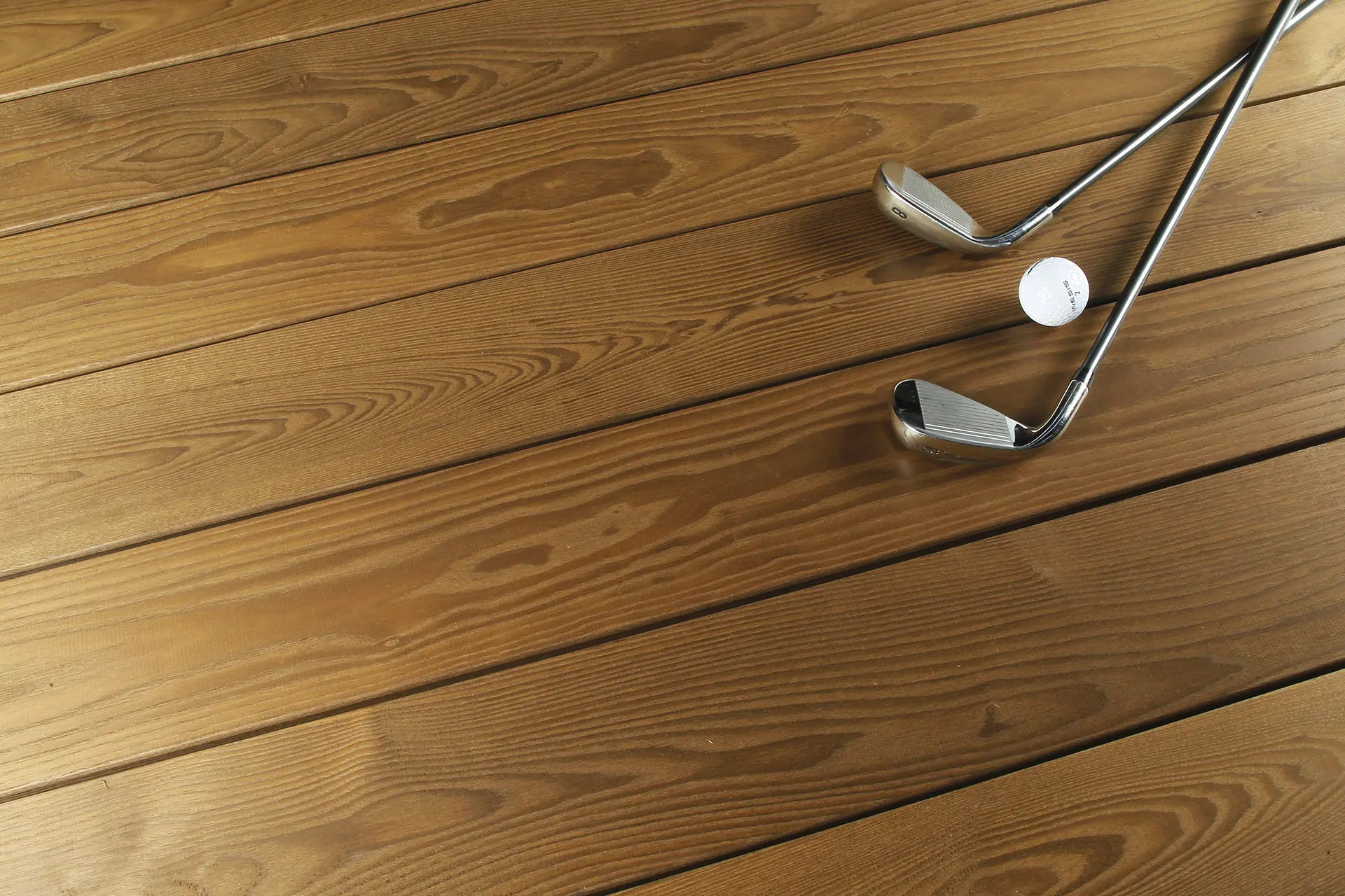 Sàn gỗ Thermo Pine dễ vệ sinh tại TP.HCM Sàn gỗ Thermo Pine dễ vệ sinh tại TP.HCM