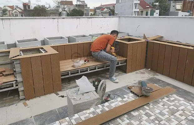 Sàn Gỗ Teak Ngoài Trời Chịu Mưa Nắng | Có tốt không?