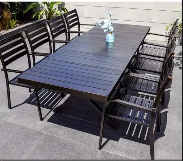 Xu hướng thiết kế bàn ghế sân vườn ngoài trời hiện đại