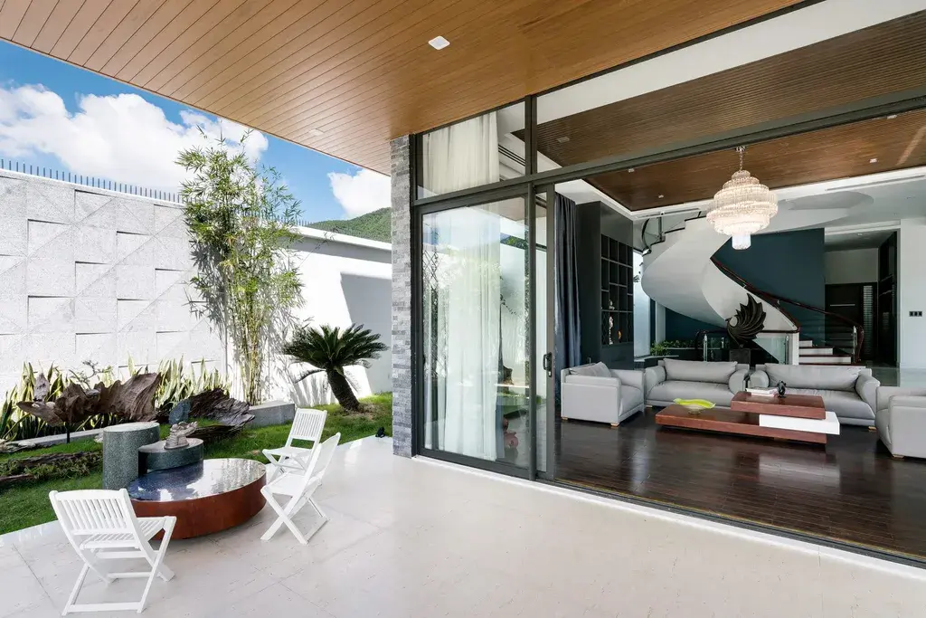 Hoàn thiện nội thất phòng khách Biệt thự sân vườn Củ Chi mang phong cách Modern (Hiện đại)