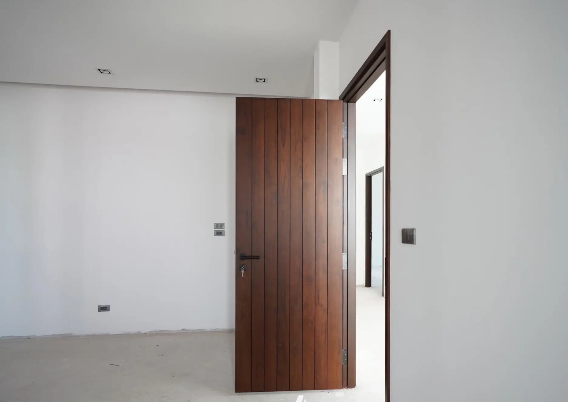Cửa gỗ teak - Sự lựa chọn đẳng cấp cho không gian nội thất và ngoại thất
