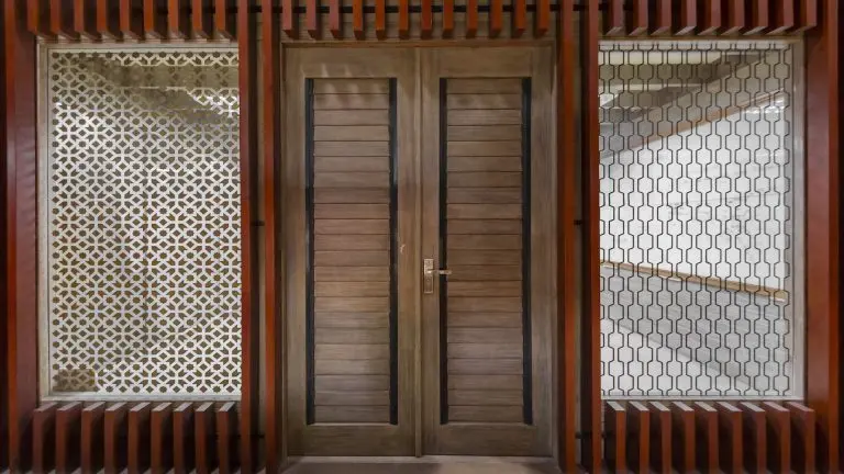 Cửa gỗ teak - Sự lựa chọn đẳng cấp cho không gian nội thất và ngoại thất