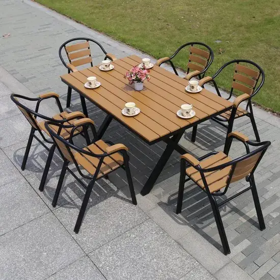 Bàn ghế gỗ nhựa ngoài trời – Giải pháp hoàn hảo cho không gian ngoại thất bền đẹp và thân thiện môi trường