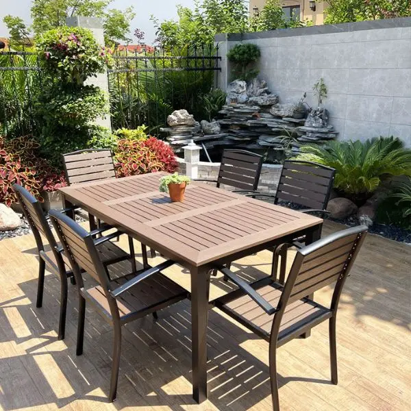 Bàn ghế ngoài trời polywood – Sự lựa chọn tối ưu cho không gian sống hiện đại và bền vững