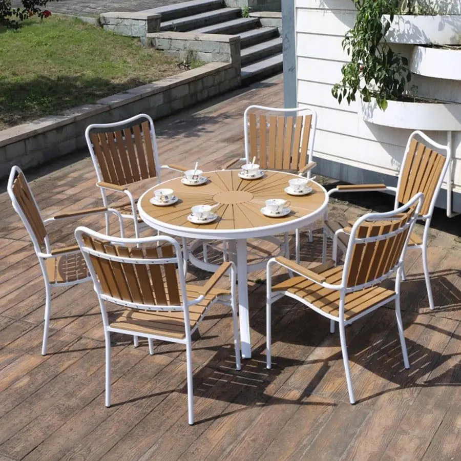 Bàn ghế ngoài trời polywood – Sự lựa chọn tối ưu cho không gian sống hiện đại và bền vững