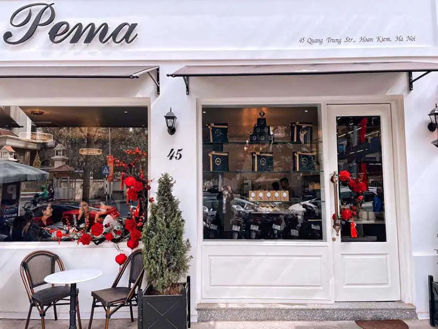 Các Mẫu Bàn Ghế Cafe của Vườn An Nam Tạo Dựng Không Gian Sang Trọng Cho Quán