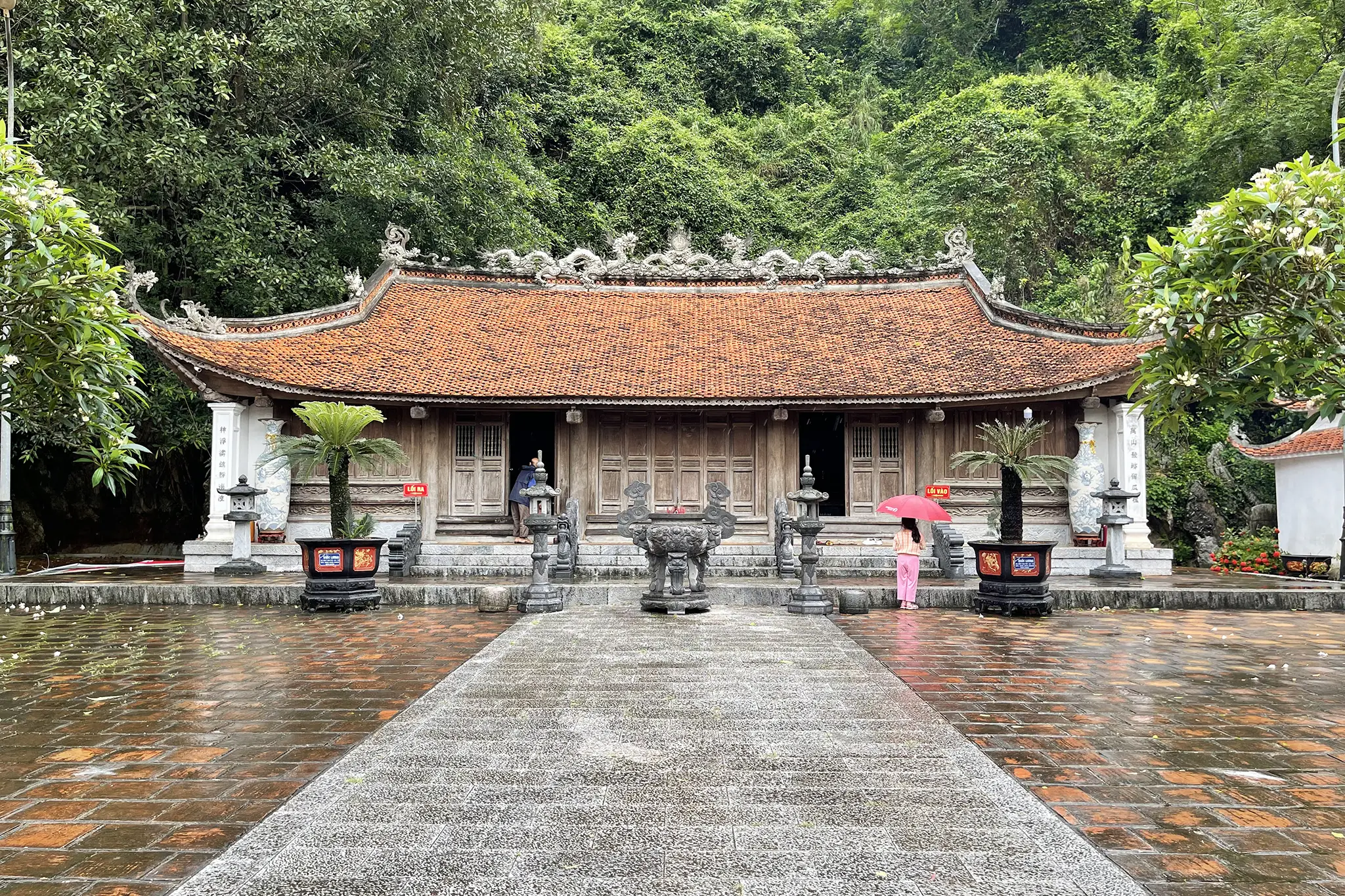 H1 Quần Thể Du Lịch Am Tiên Thanh Hóa Huyền Thoại và Tâm Linh Giữa Xứ Thanh