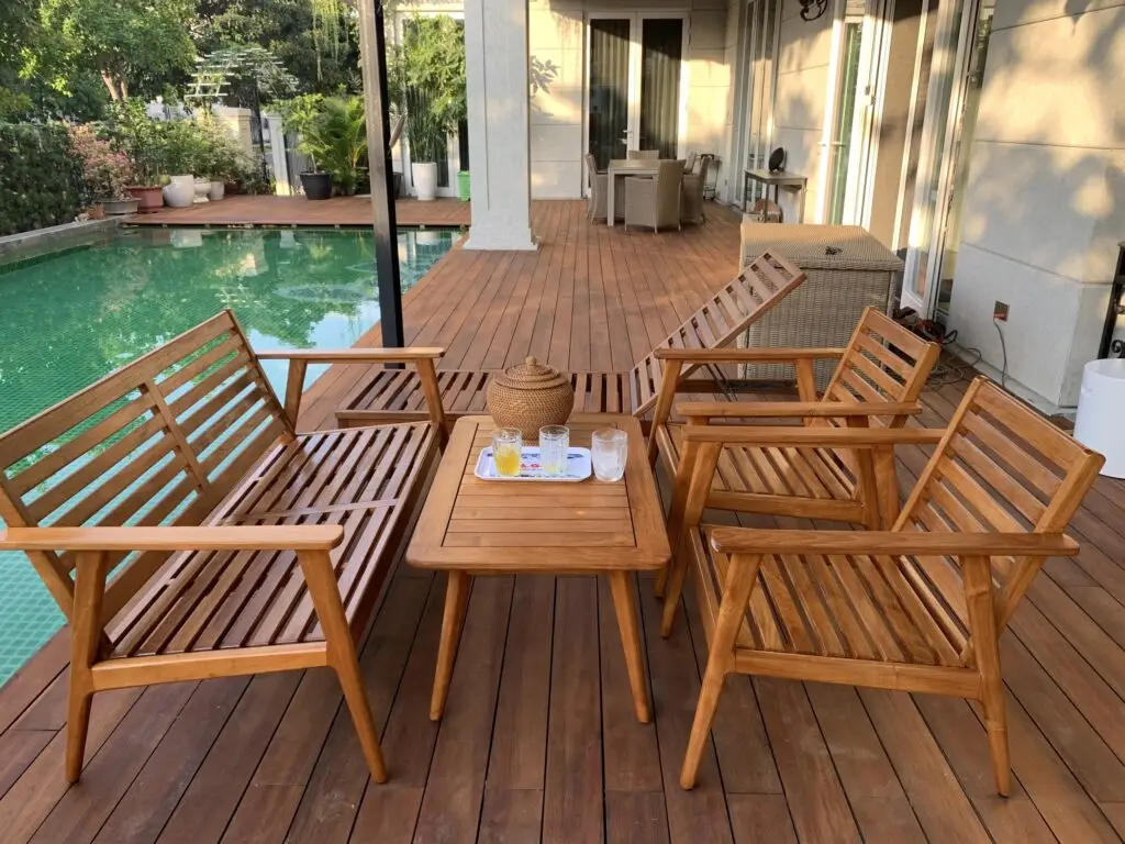 Gỗ Teak ngoài trời chất lượng ưu việt
