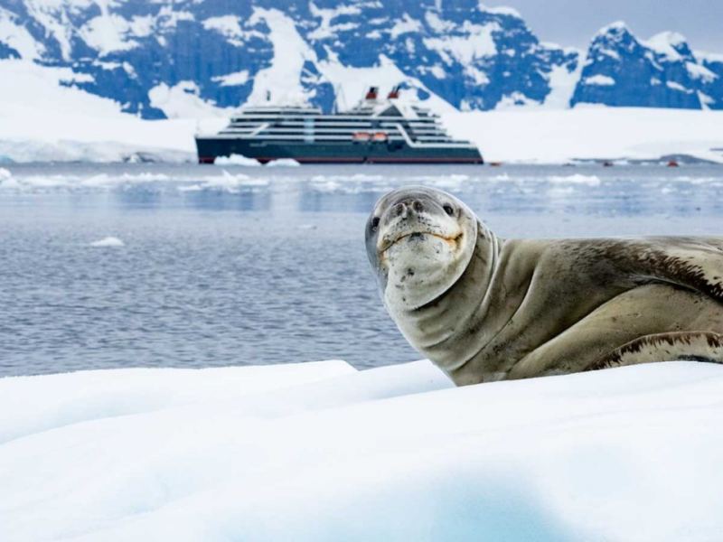 Expedičná loď Seabourn v polárnych vodách