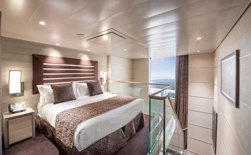 MSC Yacht Club Duplex Suite with whirlpool  bath
