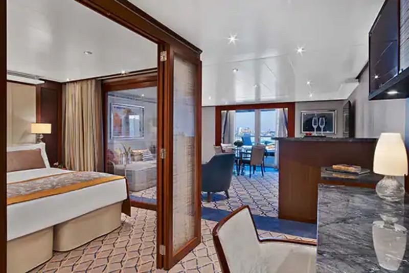 Penthouse Spa Suite