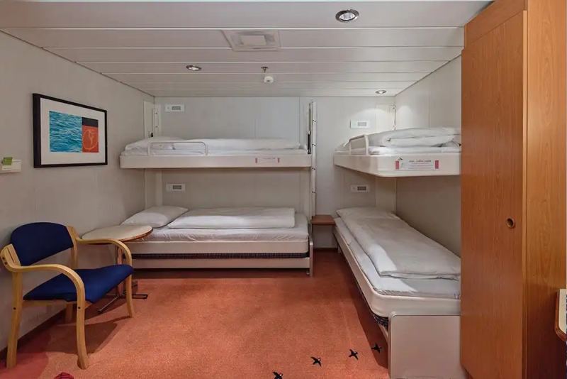 Polar Inside - Quadruple on lower deck