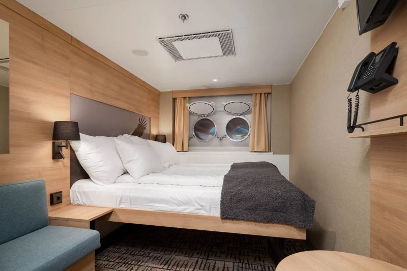 Polar Outside - Double on lower deck with porthole