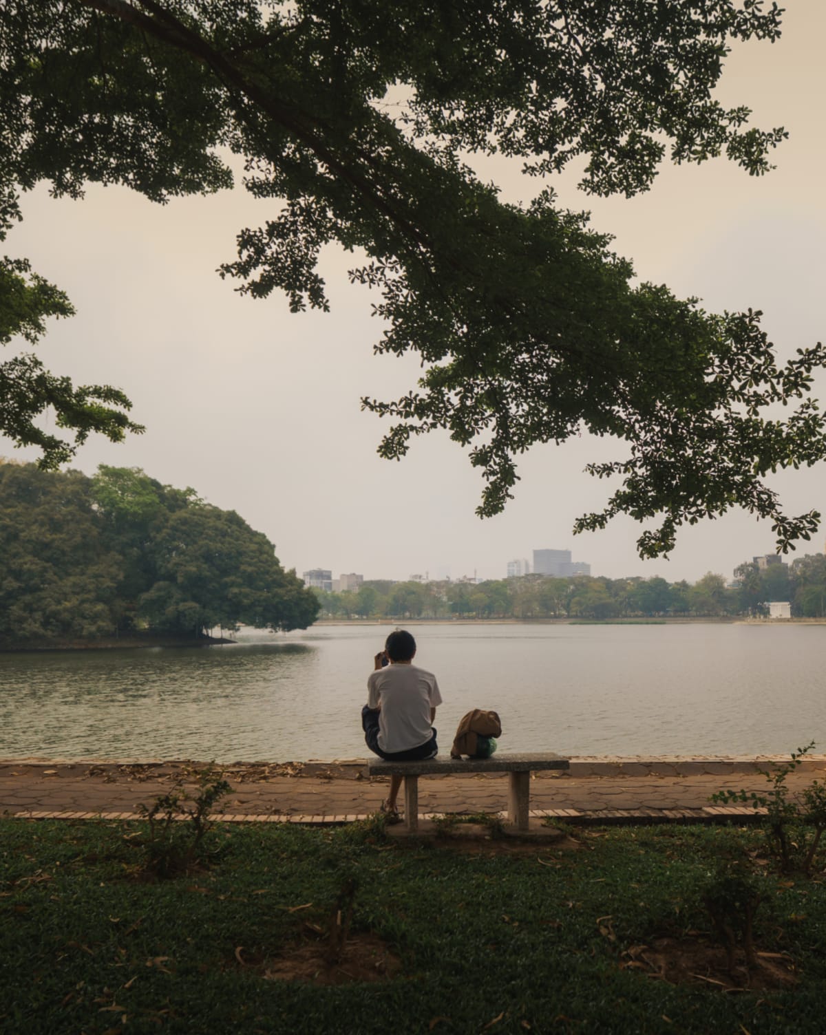 couple by hoan kiem lake — Jimmy Ky