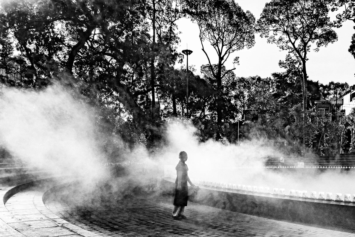 Street photography from Saigon (HCMC) by Phạm Quá Dĩnh