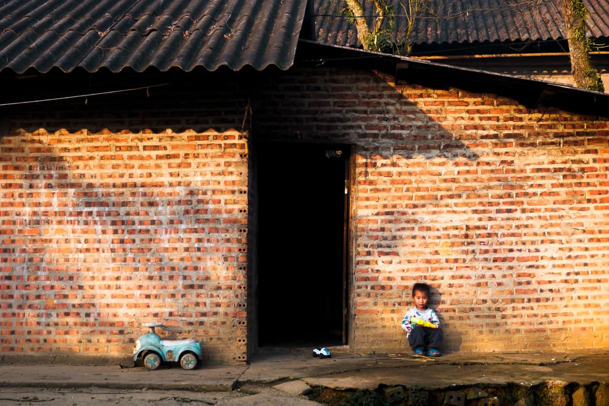 Street photography from Vietnam by Que Linh