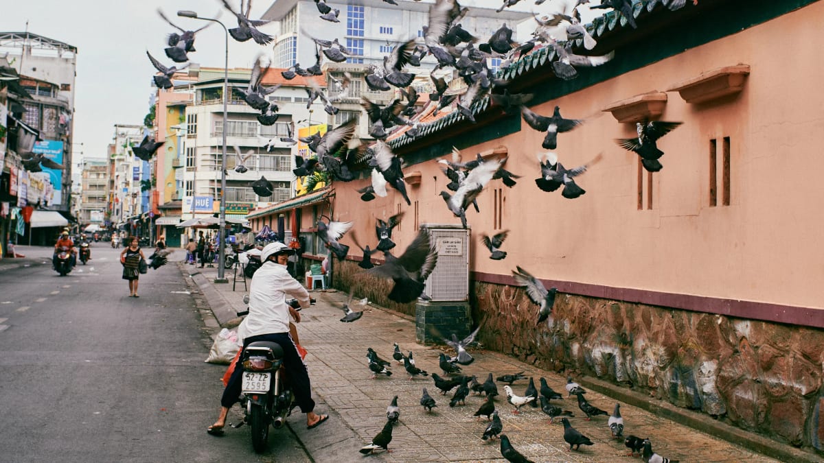 Street photography from Saigon (HCMC) by Minh Trần
