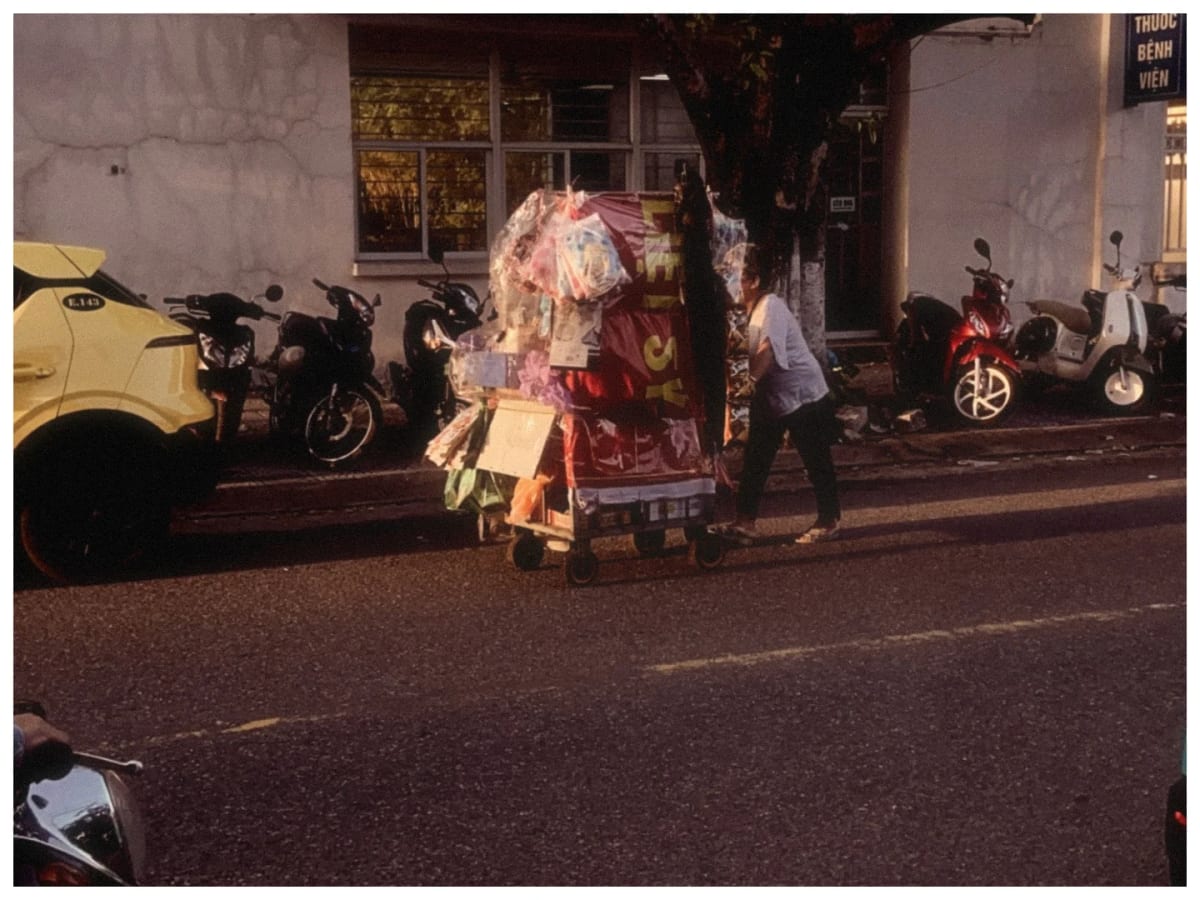 Street photography from Da Nang by Ignat Anoshkin
