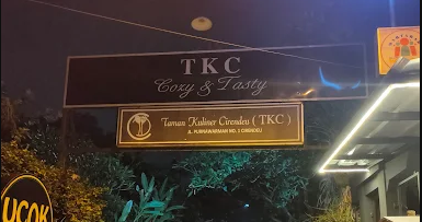 Taman Kuliner Cirendeu