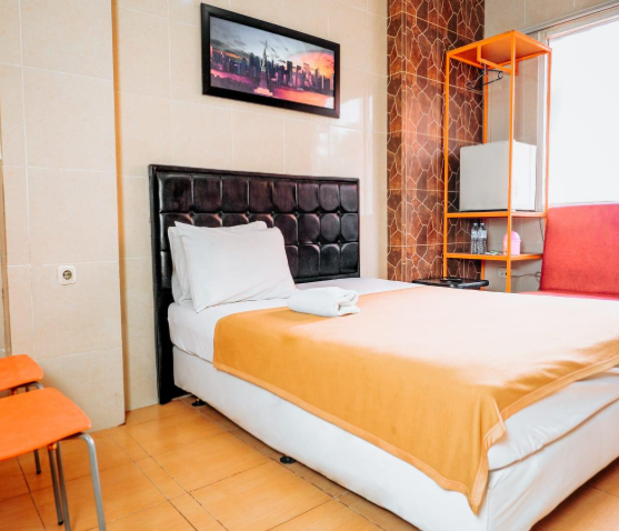 Kamar hotel bersih dan nyaman