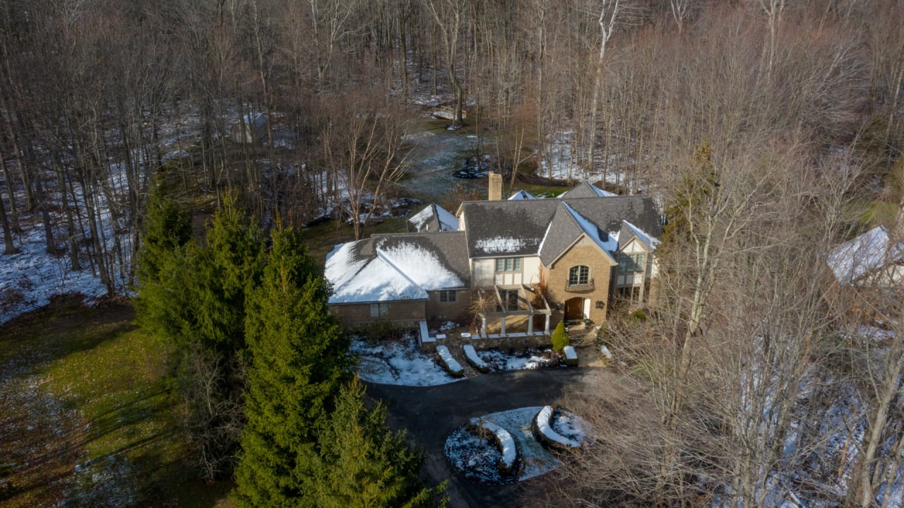 1740 Carriage Place, Gates Mills, OH