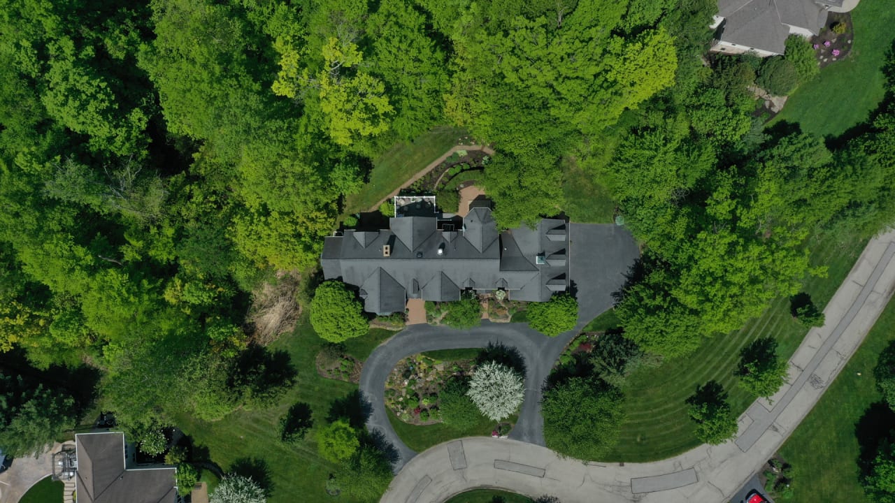 17480 Deepview, Chagrin Falls, OH