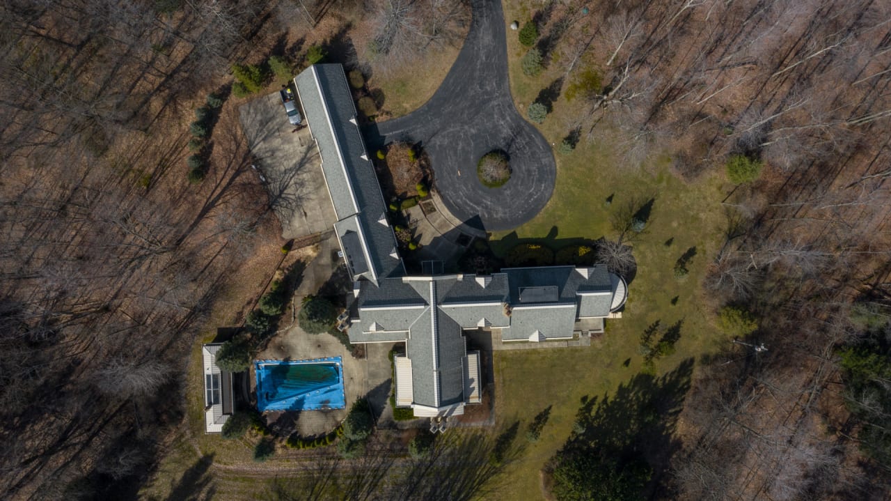 34550 Cedar Rd, Mayfield Hts, OH
