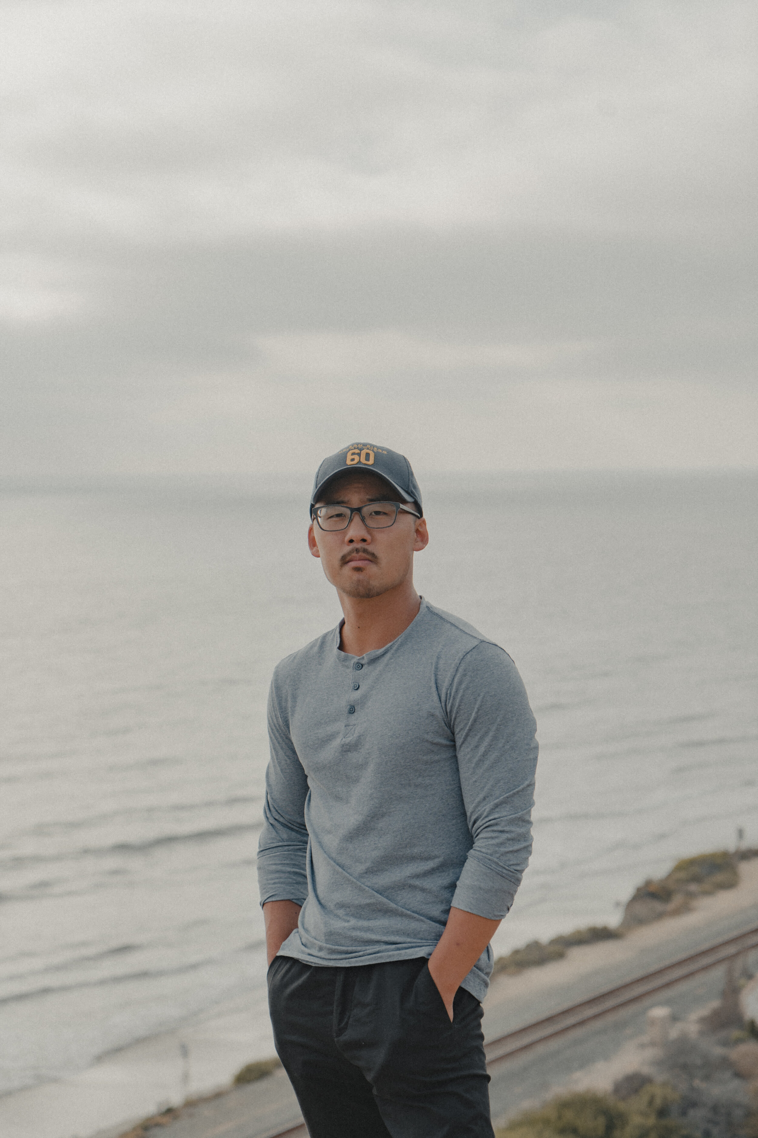 People — extra frame