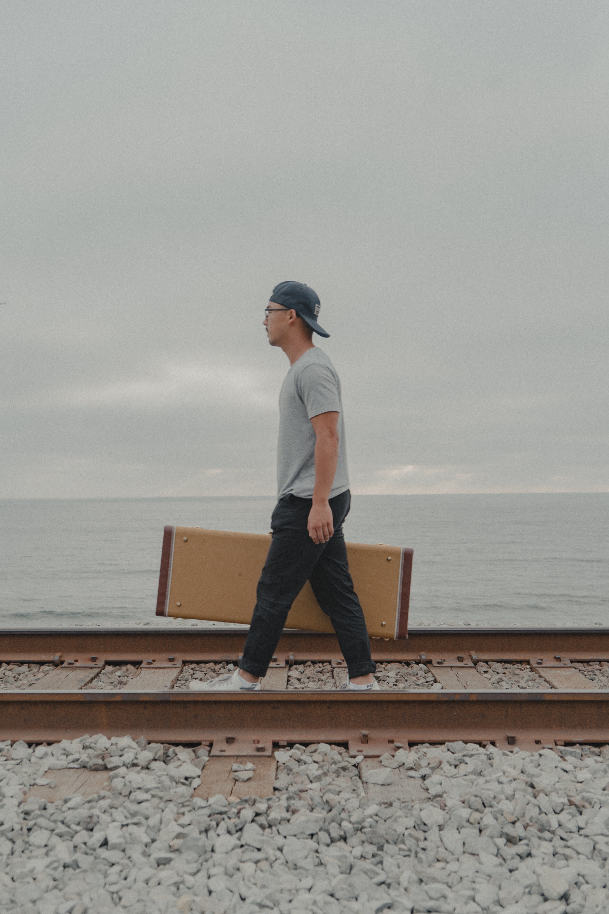People — extra frame