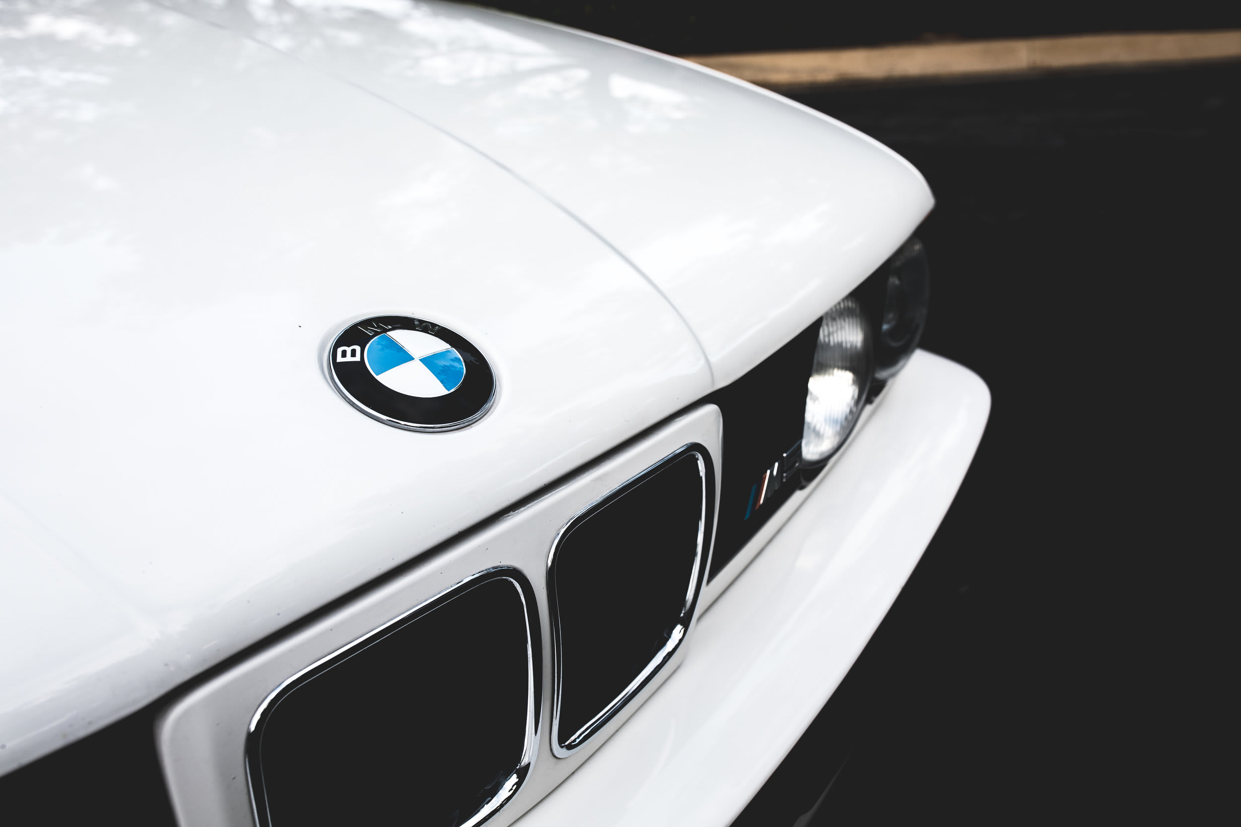 BMW E34 M5 — frame 02